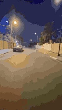 الطابق الاول.. كراج كبير وصاله كبيره وحمام ومطبخ  // الطابق الثاني غرفتين وحمام
بالنسبه للسكن شركه او أي نشاط تجاري 
سعر الايجار مليون ونص 
للتواصل : ***********
