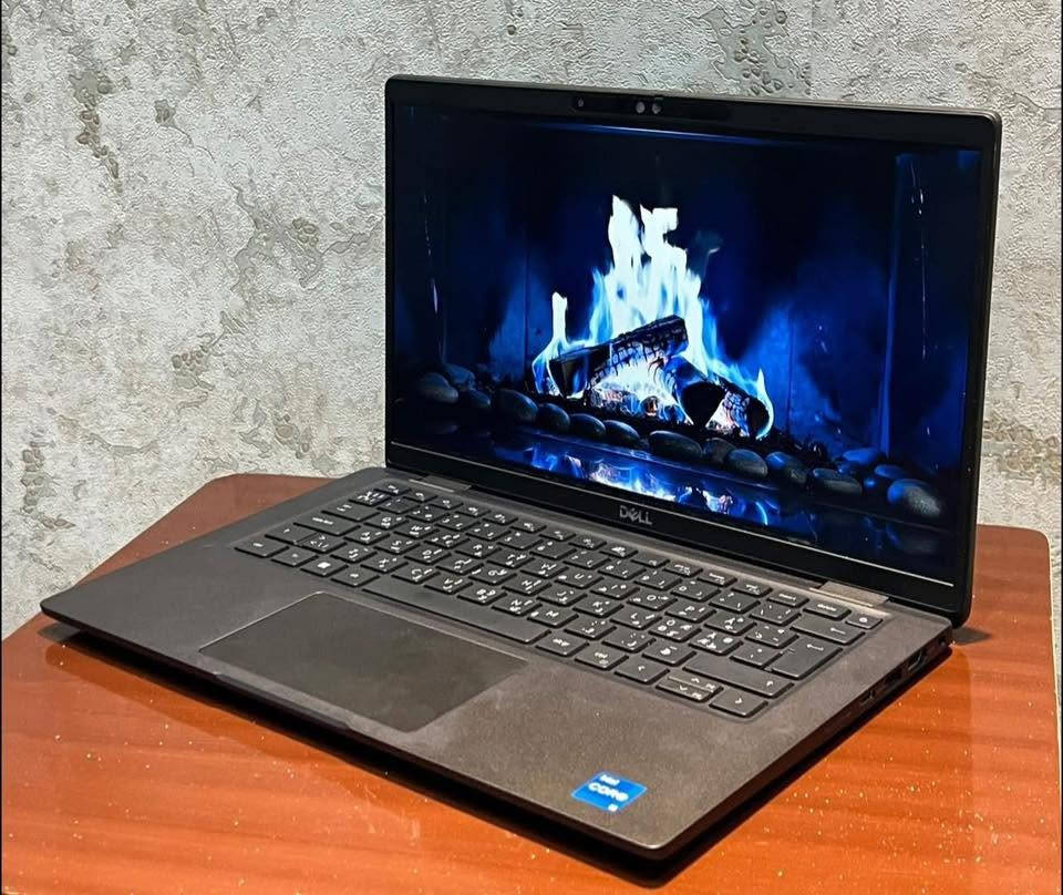 💻 عــرض خـــاص وبسعر مـمـيـز جـداً 🔥
👑 Dell Latitude 7430 (Business Class) 👑
لكل من يبحث عن الأداء الخارق، التصميم الأنيق، والنظافة المطلقة! متوفر الآن لابتوب Dell الفئة العمليّة الفخمة، خيارك المثالي للدراسة والعمل، وبمواصفات حديثة تلبي كل احتياجاتك.
⚙️ المـواصـفـات الـفـنـيّـة للجـهـاز:
 المعالج (CPU): Intel® Core™ i5-1235U (الجيل الثاني عشر الحديث - أداء قوي جداً وسلس يتعامل مع أثقل المهام بفضل 10 نواة).
 الذاكرة العشوائية (RAM): 16 GB بسرعة عالية 3200 MHz لتنقل فائق السرعة بين البرامج والتصفح بدون أي تعليق.
 التخزين (Storage): 256 GB NVMe SSD من شركة SK hynix العالمية (سرعة صاروخية في فتح الجهاز ونقل البيانات).
 كارت الشاشة (GPU): Intel® Iris® Xe Graphics المميز (أداء رسومي ممتاز جداً يدعم برامج التصميم والألعاب).
 الشاشة: بدقة عالية، مريحة جداً للعين ومثالية للمشاهدة والقراءة الطويلة.
✨ مـمـيـزات إضـافـيـة تـجـعـلـه الاخـتـيـار الأمـثـل:
 ⌨️ كيبورد ضوئي (Backlit Keyboard): أنيق ومريح جداً للكتابة والعمل في الظلام.
 🔋 بطارية بحالة ممتازة جداً تدوم لساعات عمل طويلة.
 💼 هيكل نحيف وخفيف الوزن: متين جداً بحماية فائقة، وسهل التنقل به في الجامعة أو العمل.
 🧼 حالة الجهاز: نظافة تامة وفحص كامل 100% (الشاشة صافية تماماً بدون بقع، البراغي أصلية وكاملة، والجهاز بحالة تماثل الجديد وجاهز للاستخدام الفوري).
⚡ السعر: 500 ألف دينار عراقي فقط! ⚡
🚚 التوصيل مجاني (شامل مع سعر الجهاز) لكافة المحافظات!
📞 للحجز أو الاستفسار، يرجى الاتصال أو مراسلتنا واتساب على الرقم:
*********** 💬 (متواجدين واتساب أيضاً)
