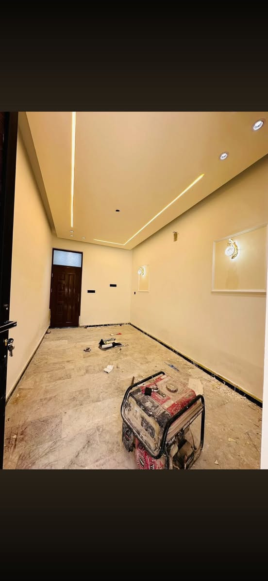 ٦٤ للبيع بناء حديث

يحتوي على #استقبال #مطبخ #خدمات #٣غرف

الموقع 📍الشعب حي العقاري ضباط الكويتي 

للأستفسار آكثر الأتصال على الأرقآم 

***********
