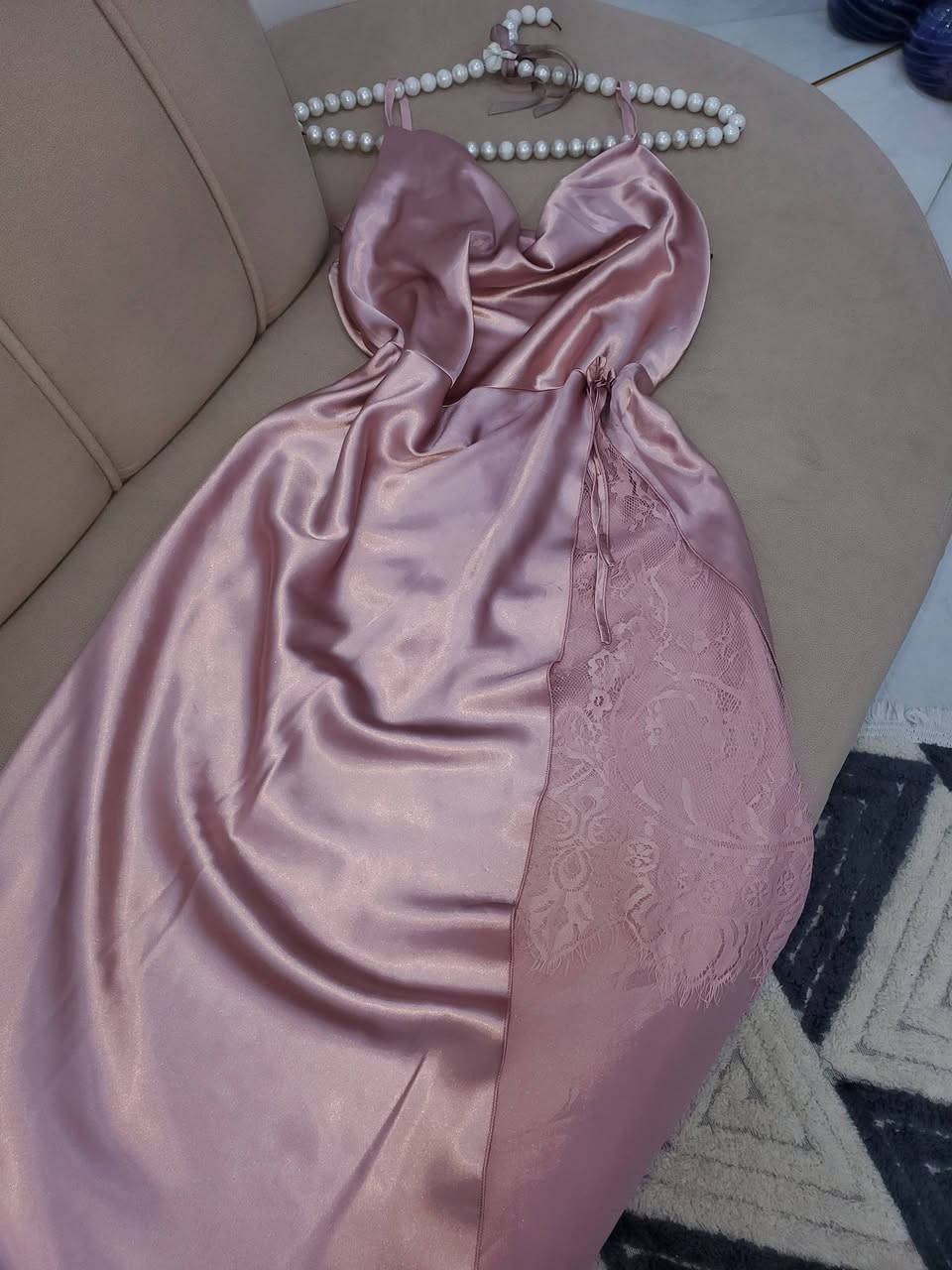 اذا متوصلكم القطع احله من الصور رجعوها بيد المندوب تابعوني فيونكه باله للملابس النسائيه


**إذا كنت صاحب هذا الإعلان وتريد حذفه لأي سبب، رجاءا أرسل رسالة إلى الدعم الفني**