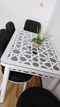 طاولة طعام • سفرة طعام • اثاث منزلي • غرفة طعام • ديكور منزل