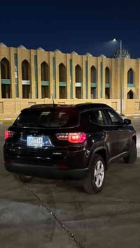 جيب كومباس 2018  المواصفات  تشغيل عن بعد  السيارة دفع رباعي   بيهة 4 ت...