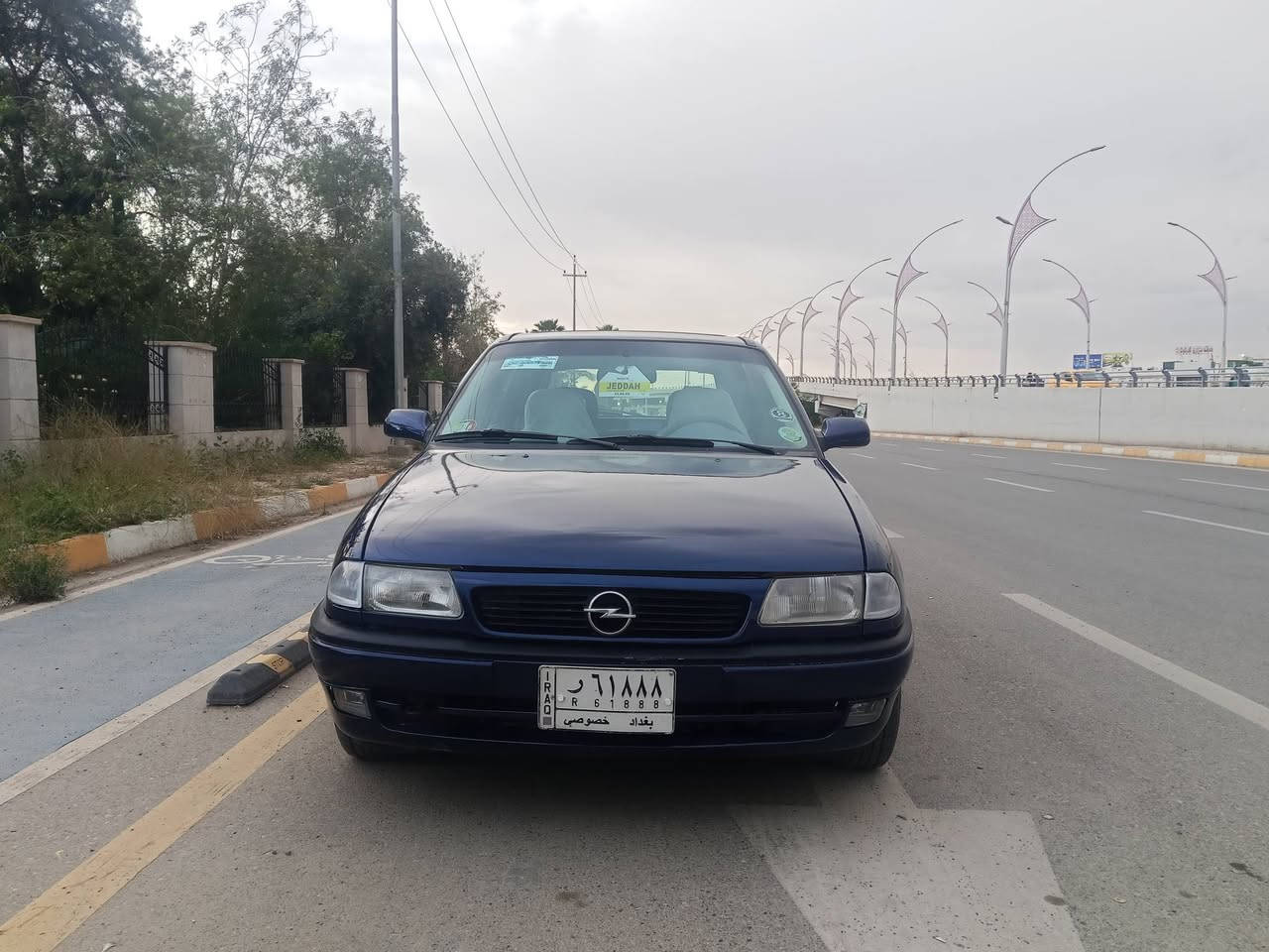 ابو استره موديل 1993 صبغ لل جماليىه رقم بغداد مشروع وطني سياره اسمي كاربون بنزين بي سياره مكاني كركوك سعر سياره 48 محرك 20 كير اوتوماتيك  *********** ممتواجد على فيس
