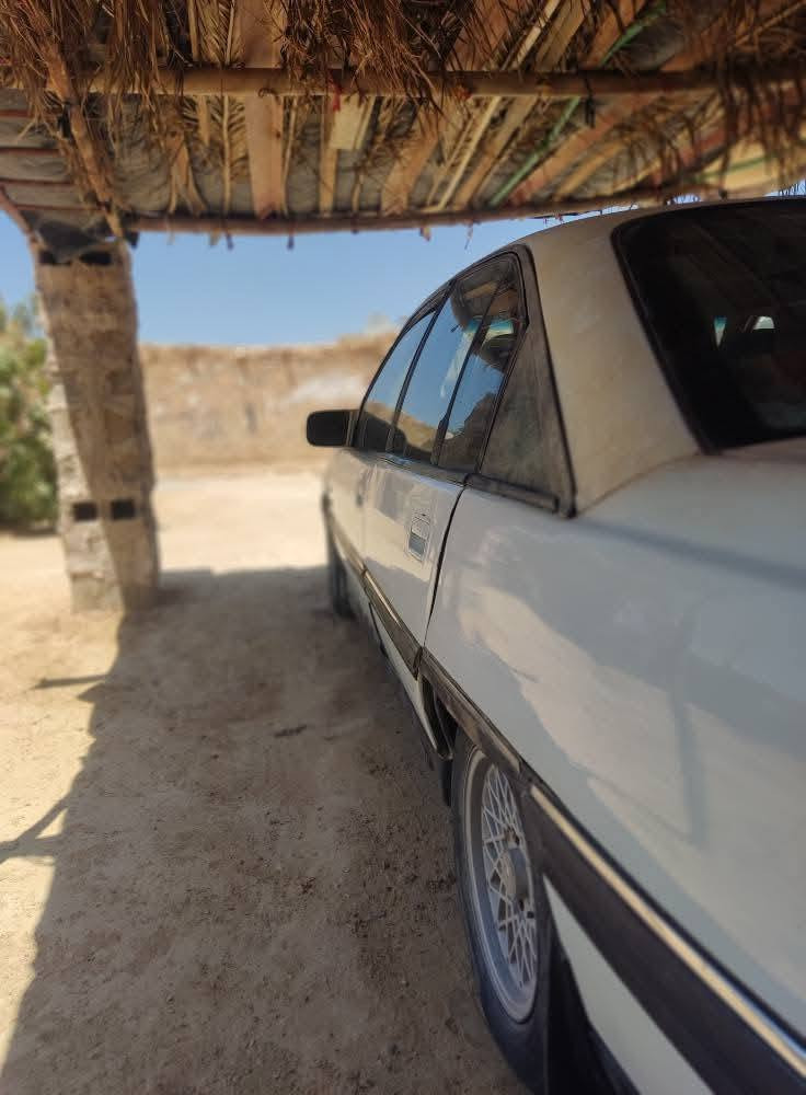 السلام عليكم أوبل أوميگا موديل 1992سياره حلوه وگاعده گير ومحرك شرط مكفول كير عادي رقم انبار تحويل ثاني يوم سعر السياره 30بيه مجال بصيط رقم صاحب السياره ***********للأستفسار
