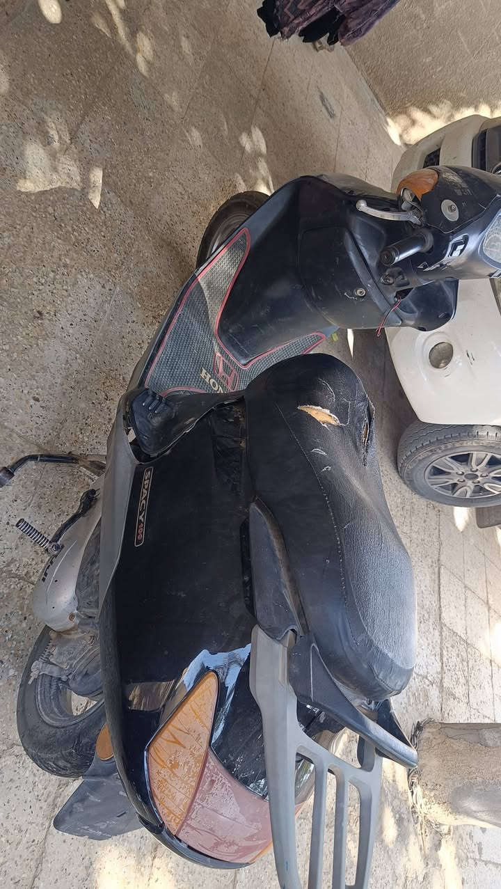 درجة للبيع
سبيسي 2021 متروكه من زمان وحاولت اشغلها ف ما اشتغلت ابيعها كوم حديد السعر 225وبيها مجال 
***********
