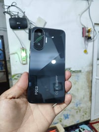 بوكو F7 • ذاكرة ٥١٢ • رام ٣٢