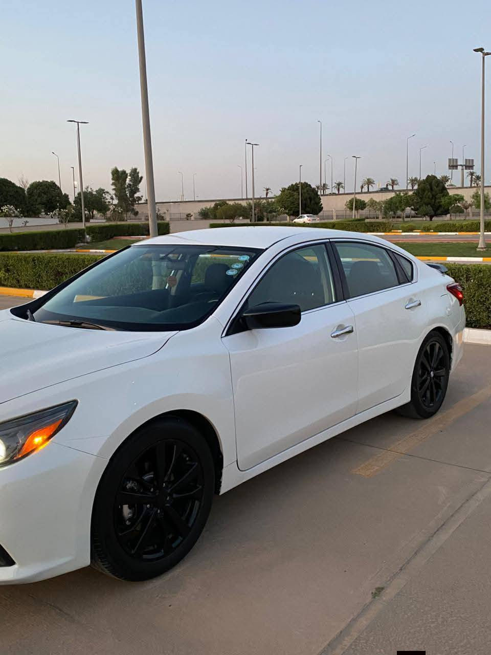 بيع او مراوس
نيسان التما 
موديل 17 
مواصفات SR معروفه 
محرك 2500 المرغوب 
حادث جاملغ خلفي وجاملغ وباب كلير امريكا 
رقم سنويه هزه كلو جديد 
السعر 125  وبي مجال كلش بسيط 
مكان السيارة أربيل 
***********  وتساب
ماشي 85 مايل
