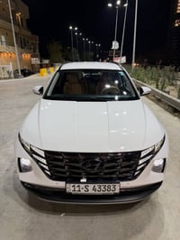 للبيع هونداي توسان خليجيه  موديل 2023  السيارة كفالة عامه ماشية 40 ألف...