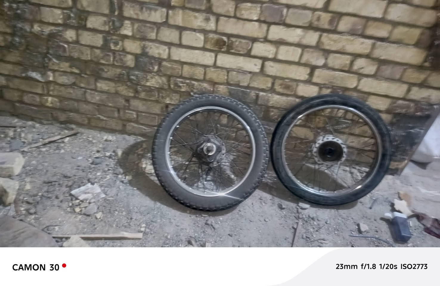 السلام عليكم عندي غراض دراجه للبيع نضاف مكاني حي جامعي رقم
***********
