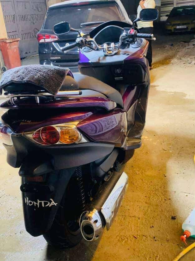 السلام عليكم
فورزا 010كفاله عامه 

ماشيه ٣١ ألف 

مستعجل عله بيعتها 

واسط كوت للاستفسار 

***********
