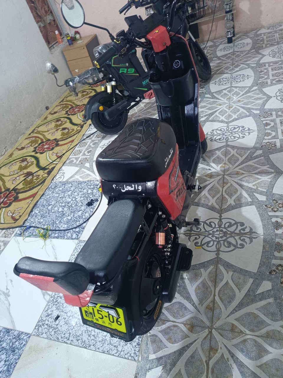 دراجه للبيع ار 9 دراجه نضيفه تاخذه وتدعيلي باترايت صالي شهر من شديتهن ليثيوم 32 جدد تايرات زوج جدد هم دراجه حلوه تواصل ***********
