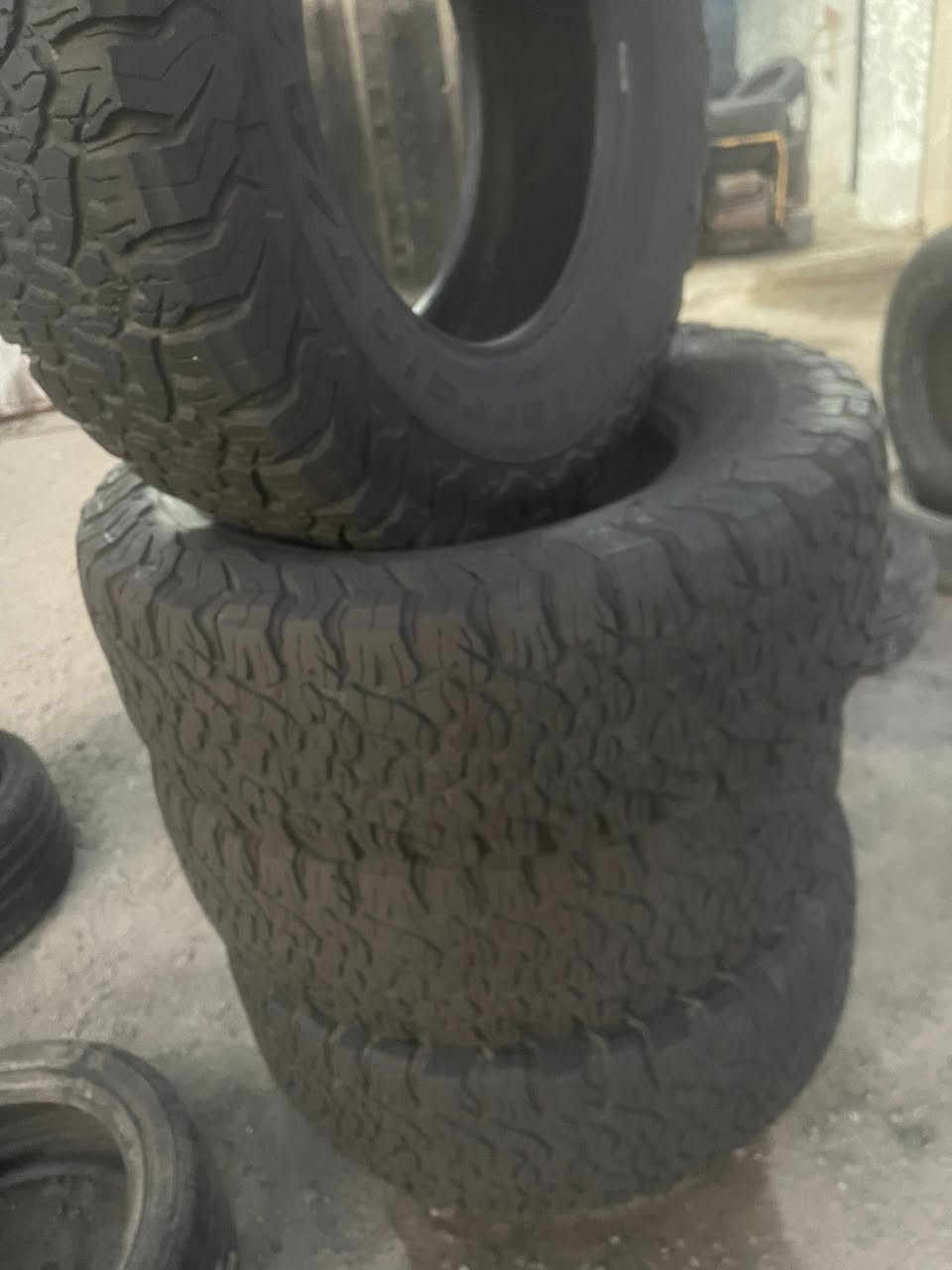 تخم جبلي قياس  17/70/285 لا ركعه لا فتيله  ضمان الشد والفحص سعر التخم كامل مع الشد  225 الف 
مجمع المصطفى المشتل شارع المدارس
***********
