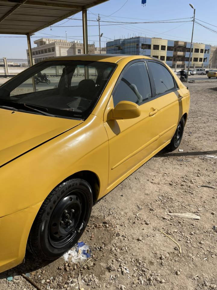 سلام عليكم سبكتره 2007 مراوس فقط مراوس فقط بسيراتو بلنتره بوابتيمه مع الفرق شعندك نزل تحياتي لجميع ***********
