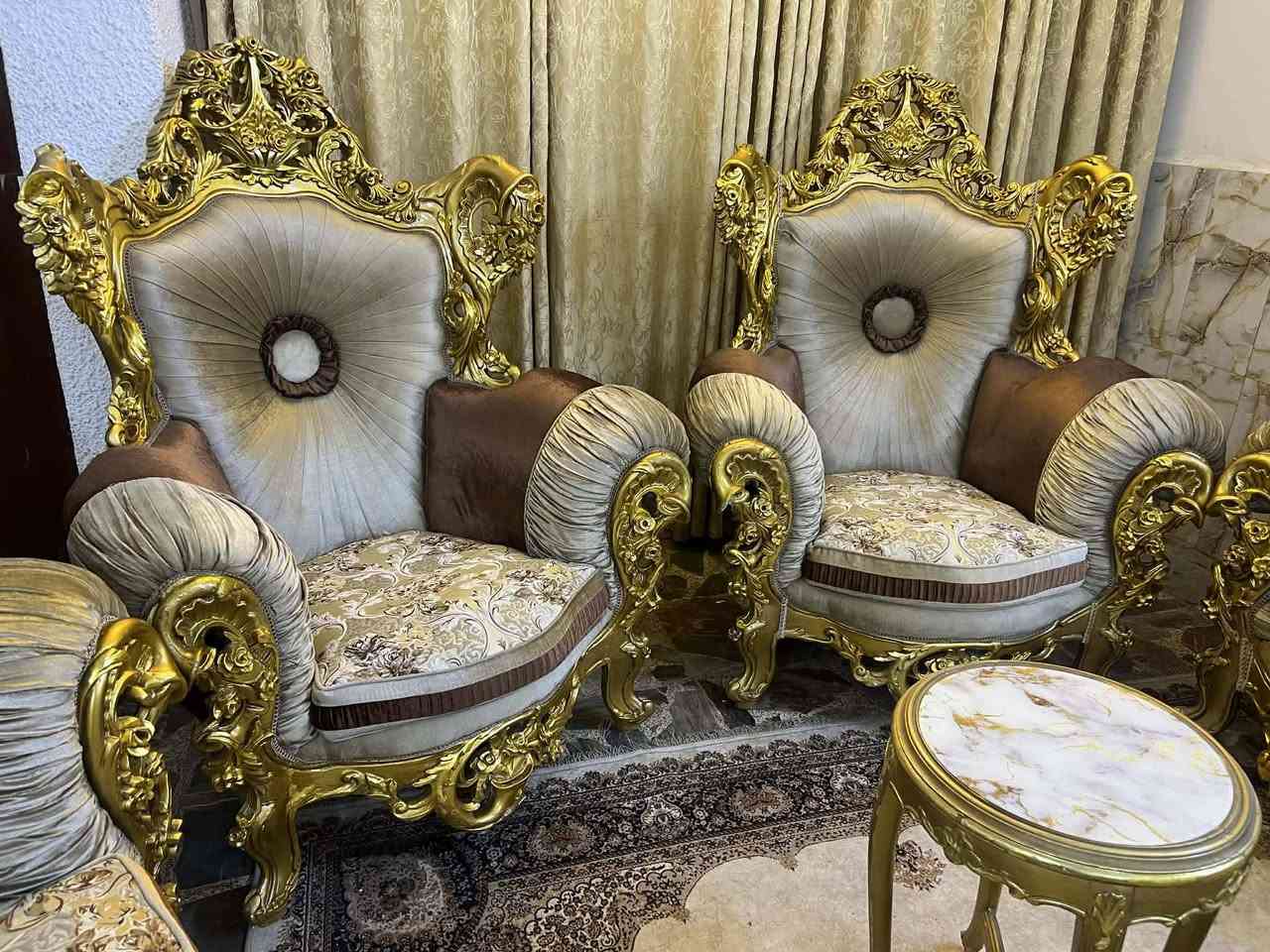 تخم زان مصري ملكي 10مقاعد اخو الجديد مع سيت طبلات مكان المنصور للتواصل ***********
