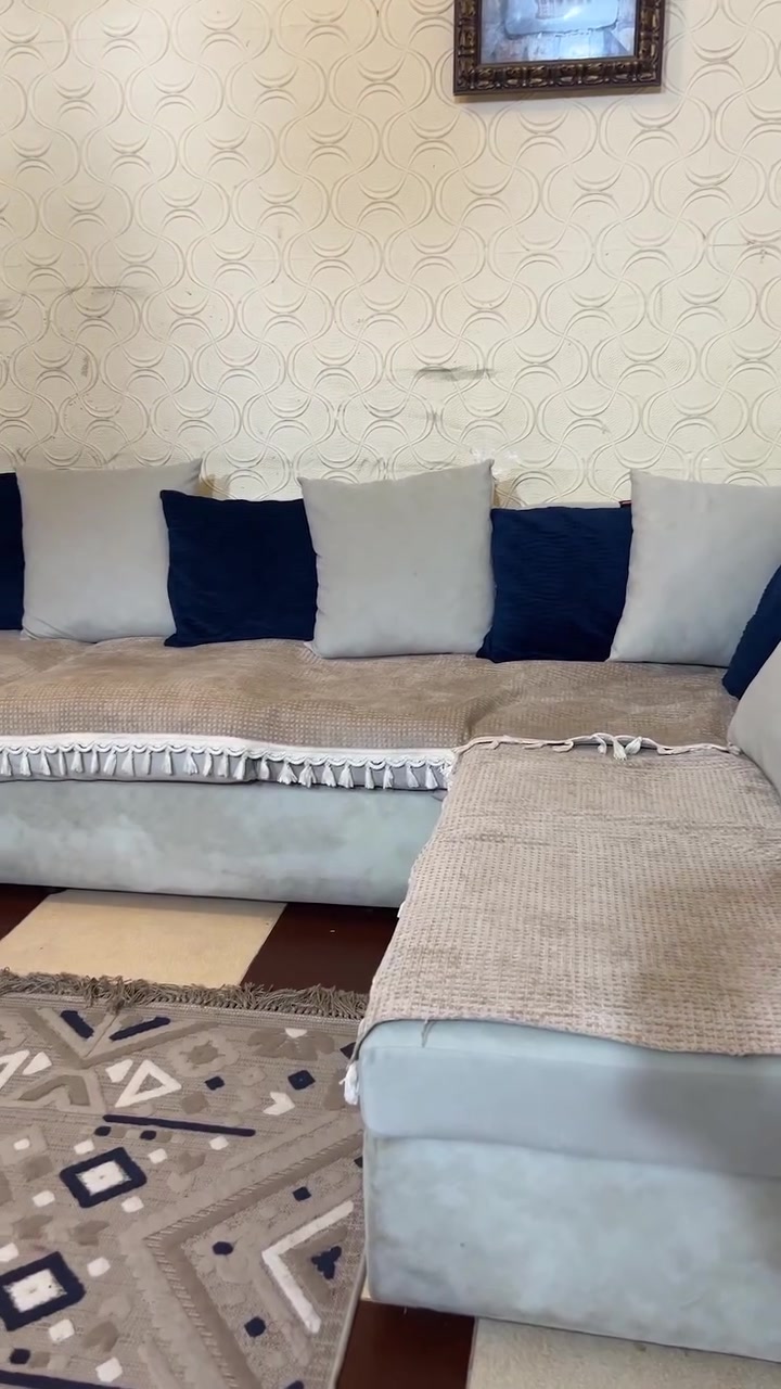 للتفاصيل الاتصال ***********
