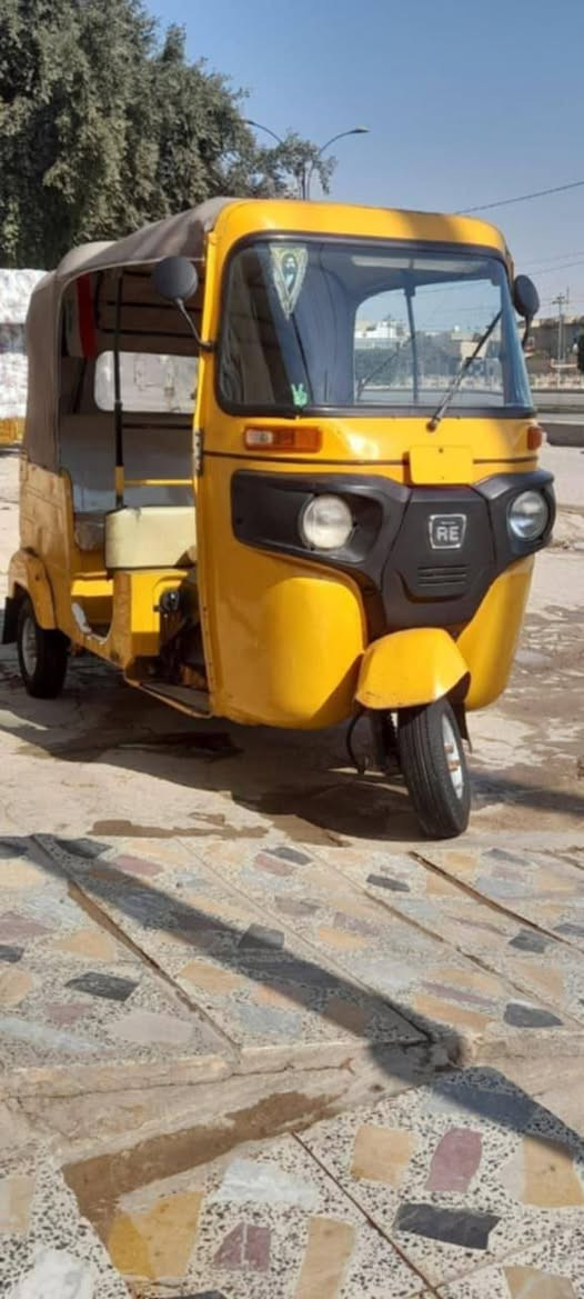 سلام عليكم تكتك 20 شهر 11 حلوه نضيفه بس طكه بسيطه يم لصطاب بيه معجون لباقي كله شغال كبل تطلع لشارع بكاني ميسان حي معلمين جديد سعر 5700 بيه مجال بصيط *********** تصل واني خادم مكلف بنشر لحد يراسني
