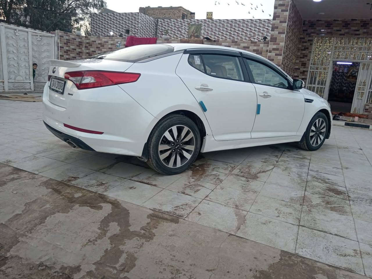 للبيع سياره ابتيما  خليجي مديل 13
 مكفوله كفاله عامه
تخم تاير وحداده جديده كهربائية شغاله
 مكينه وكير مشروطات العنوان الديوانية مهناويه الاستفسار عن طريق هذا الرقم *********** وغير متواجد على الفيس بوك مكلف بل نشر الشراي
