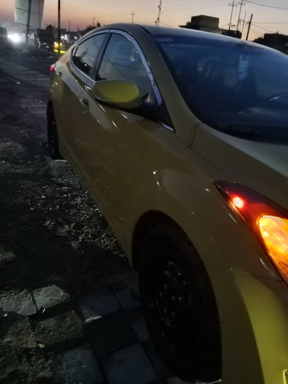 النترا موديل 2013 فول مواصفات  بصمة كشنات كهربائية سيارة نظيفة  سيارة وارد  امريكي ضربتهة بلجنطة شي كلش بسيط سعر 105$ العنوان بغداد البلديات رقم الهاتف ***********
