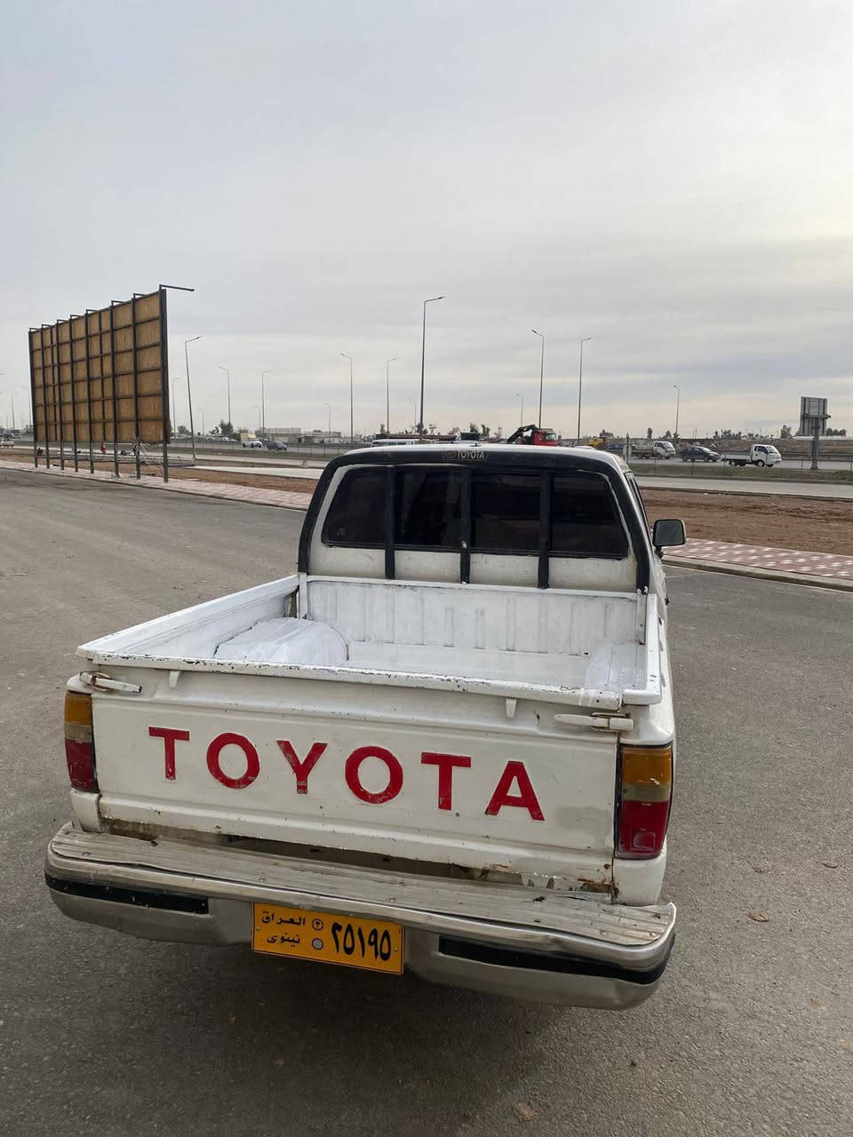 پیکاپ کڕوسیدە مودیل 1985
سەنەوی
گێڕ و مەکینە بەشەرت
ناو و دەرەوەی وەک یەک جوانە
سعر//27وەرەقە تۆزێک مەجال
شوێن// هەولیر
***********واتساپ ڤایبر موجود
