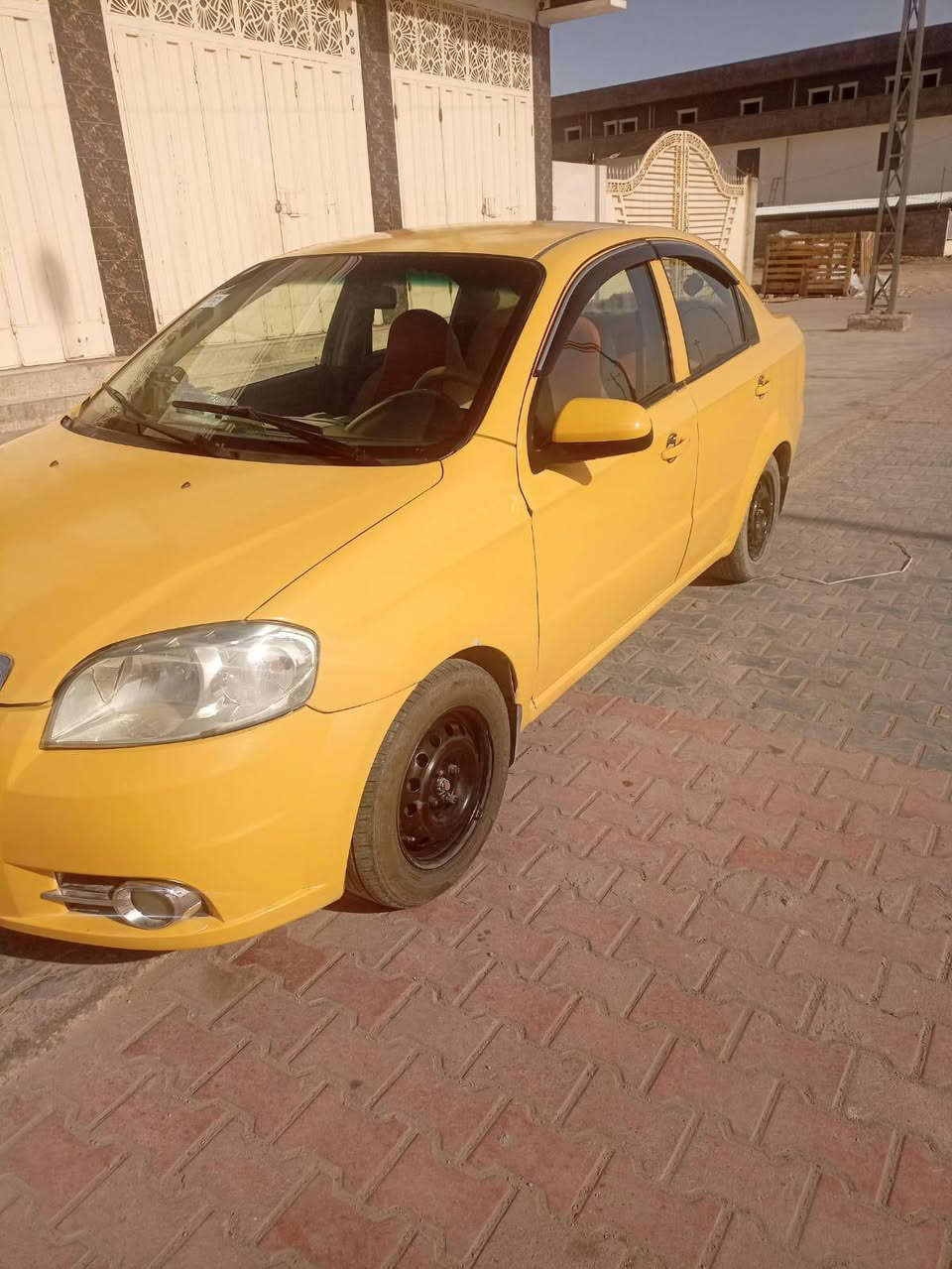 السلام عليكم سيارة افيو خليجي موديل 2008سنوية 27مشروع وطني باسمي محرك وكير حاوية تبريد تخم تاير صدر كلة جديد هزة جديدة السعر 52وبيها مجال المكان القائم والشراي يتفضل ‏‪***********‬‏
