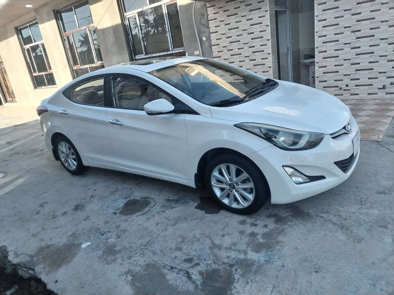 سلام عليكم النتره موديل 15  سياره جديده فول مواصفات محرك 1800 السونار داخل المنشور  المكان كربلاء *********** //***********
