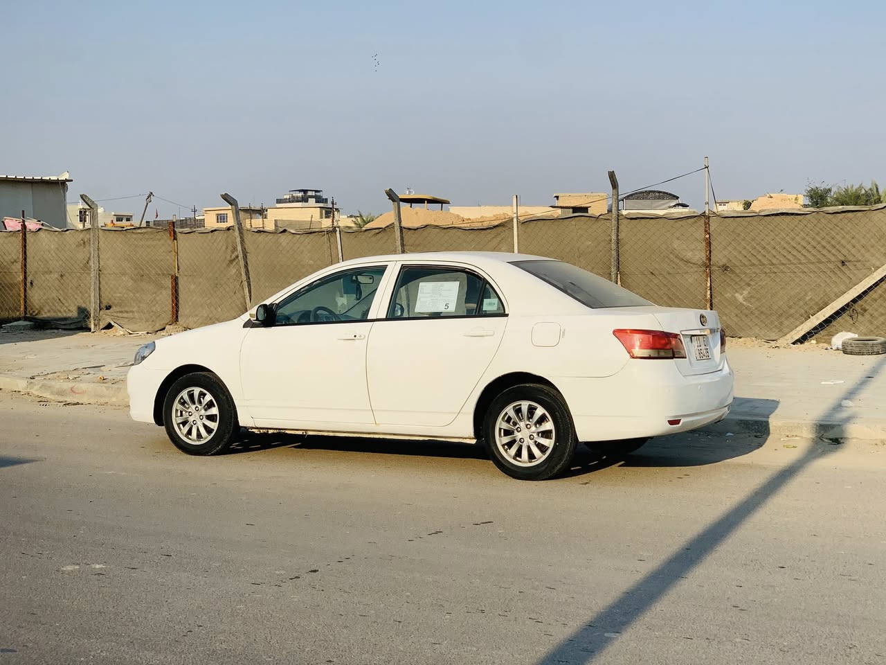 السلام وعليكم BYD موديل 13 للبيع كير عادي المرغوبة جاهزة كير مكينة كلج صدر تبريد تدفئة تخم تاير جديد  مكينة قبل اسبوع شادهة بلادية  مال حاوية ب اسمي  تحويل ثاني يوم مكاني بغداد الكرخ سعر 58 وبيهة مجال ***********
