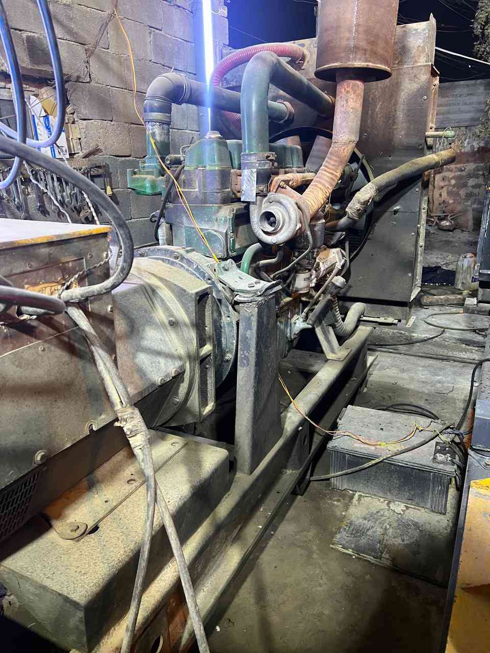 البيع DSستندر بيها بخار رأس توليد ٢٠٠ ملفوف سعرها ٣٠ مكاني بغداد مدينت الصدر           ***********
