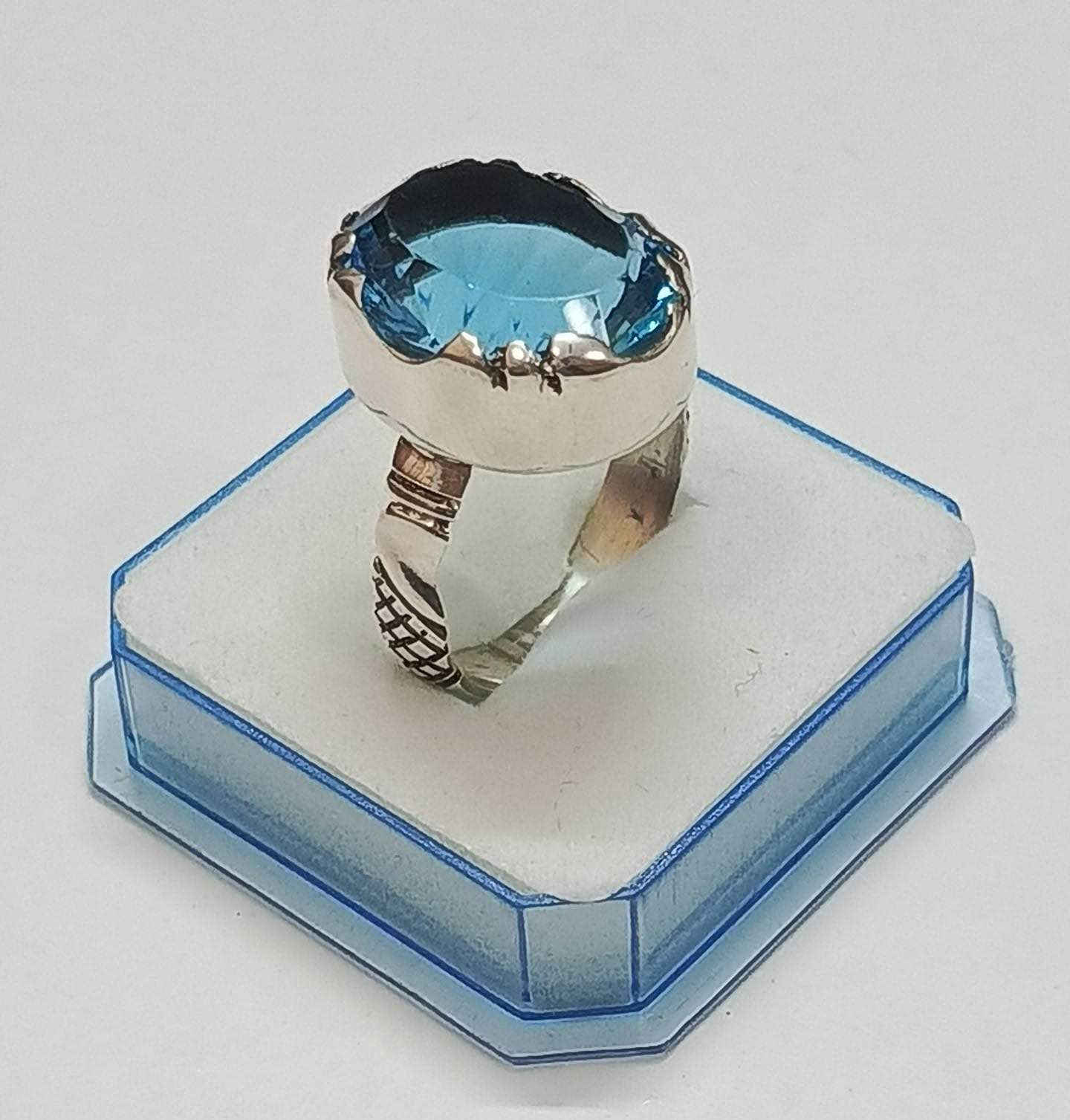 خاتم ‏مجوهرات التوباز فضة 925 صياغة يدوية قياس الخاتم 23 السعر 45الف
‏توصيل جميع المحافظات5الف
‏*********** بغداد, العراق
