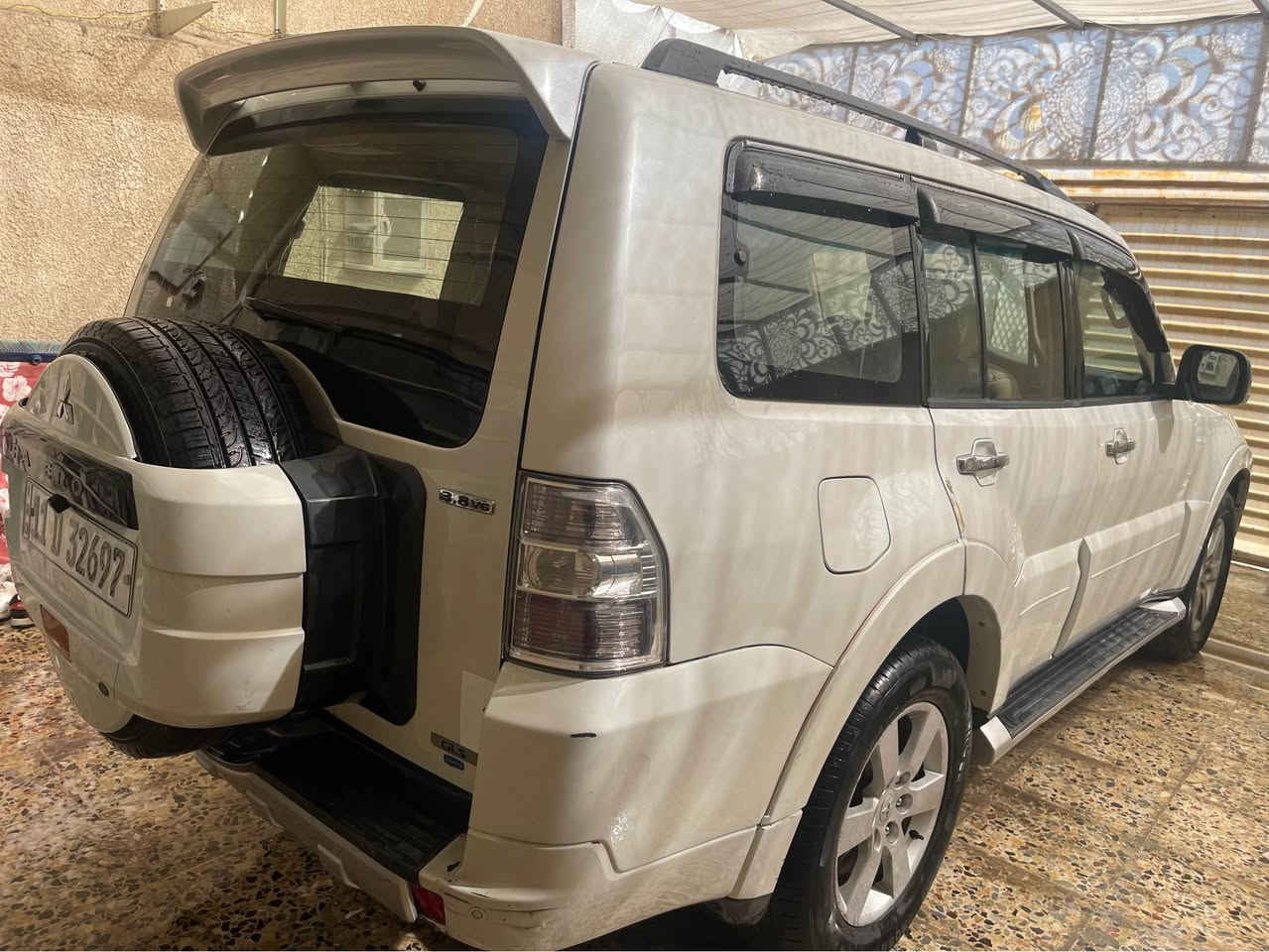 باجيرو 2008
خليجي 
مكينه 3800 المرغوب 
بدون ضربه السياره 
رقم بغداد بسمي 
السعر 115$
مكاني بغداد الشعب 
*********** بغداد, العراق
