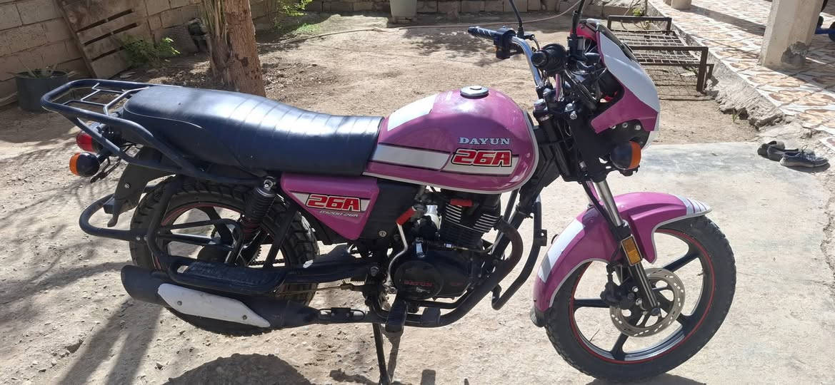 سلام عليكم دراجه دايوان موديل 24 مكان ديالئ الخالص السعر مليون وربعميه وخمسين 1450 ومي مجال اوراق كامله الرقم ***********
