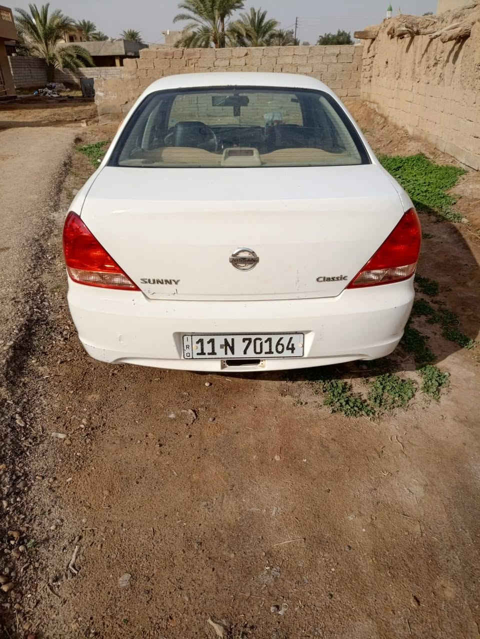 للبيع نيسان سني ٢٠١٠ محرك ١٦٠٠ قبق اسود اوتوماتيك رقم بغداد انكليزي تدفئة وتبريد صدر جديد بيها فقط جاملغ امامي ودعاميات مصبوغة السعر ١١٥ ورقة 
***********
