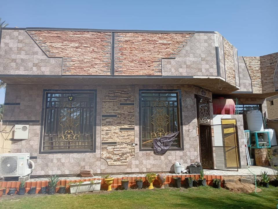 السلام عليكم بيت مساحه ٥٠٠ متر قرب عمود ١٠٥ البارون شارع السيدة زينب بيع مستعجل 
***********
