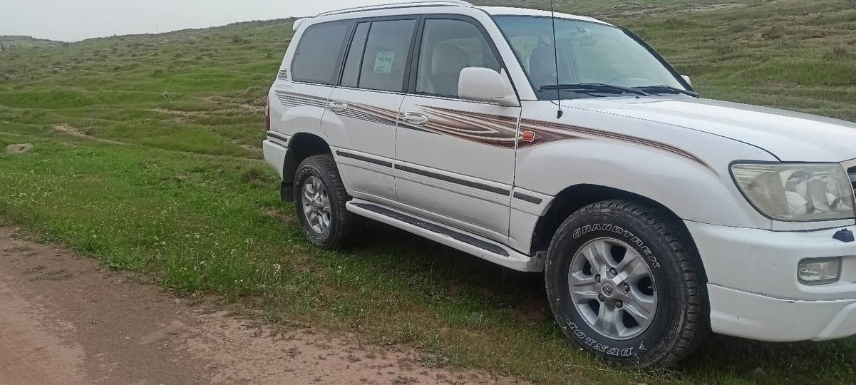 سەیارەیە پاکو بێ عەیبە لیدراوی نیە لایەکی سبوخە لەسەر ساغی هەموگیانی بەشەرت تەقەورەقەی نیە غازو بەنزینە بەناوی خومەوەیە ئەگەر موشتریت بەیوەندی بەم ژمارەوە بکە *********** كركوك, العراق
