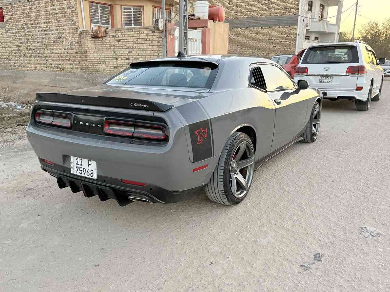 السلام عليكم جالنجر 2019 اصل  مكينه3600  صور الحادث   والسونار موجود بلمنشور  سياره جاهزه كير مكينه  تشلع الكاع شلع حداده جديده   تبريد ثلج ❄️ تخم تاير جديد   وترايها  زيرو موصفاتها معروفه بصمه تشغيل تشغيل عن بعد قطعتين تبريد شاشه وسط وبقيه الموصفات المعروفه. رقم بغداد ابسمي  البيع او امراوس  سعرها 118رقمي  *********** مكاني حله
