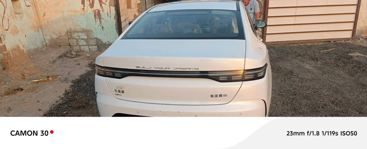 BYD
دستروير 2025 رقم بغداد

ماشيه ١٧ 

بيها رصعه بل بنيد خفيفه + طخه بل دعاميه خلفيه

🟢 ابرز المواصفات :- 

بصمة تشغيل عن بعد + كارت 

شاشة كبيرة دوارة 

حساس خلفي 

ويل كروم 

لايت زنون 

بك لايت لد 

محرك 1500 

3 انضمة قيادة 

تحكم مقود جانبين 

تبريد 2 قطعة 

هاند برك كهرباء 

كير ماوس 

درايڤ مود 

عداد دجتل 

ملحقات وشاحن كاملة.

ب19300 وبيهه مجال بسيط 

مكاني  بغداد 

غير متواجد على الفيس

للاستفسار ***********

