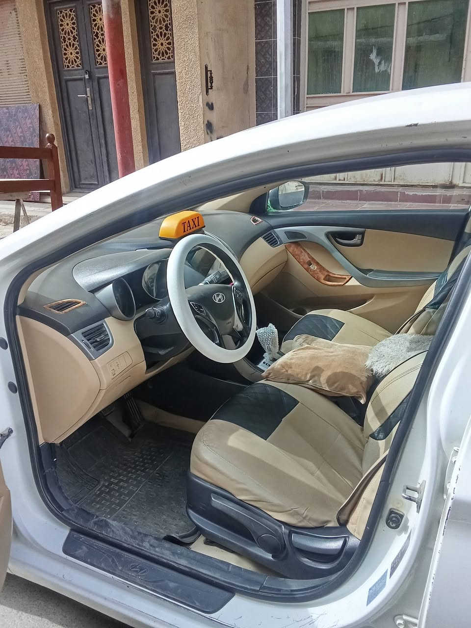 السلام عليكم شباب الانتره افنتي 2012 خليجي مضروبه جنطه ومصبوغه عام  رقم اربيل باسم كردي شرط التحويل مكاني واسط الكوت رقمي *********** فقط وتساب
