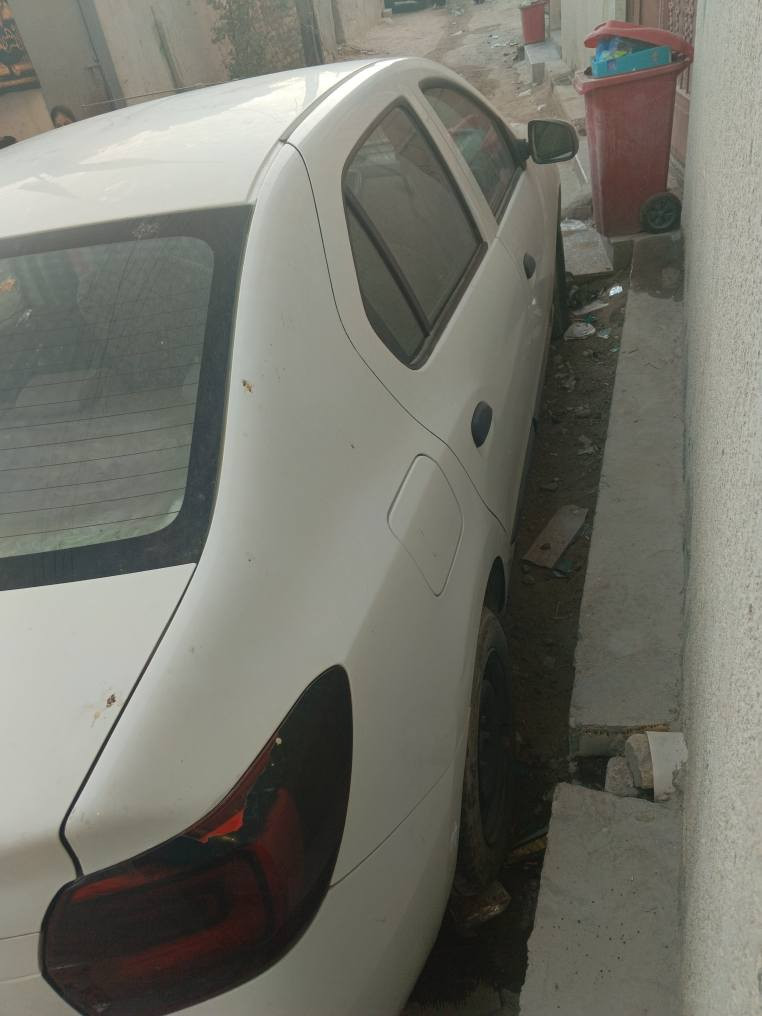 السلام عليكم 
رينو سنمبل الموديل 2020
اللون ابيض
رقم بصرة حرة
كير مكينة تبريد كفالة
العنوان البصرة الزبير سوق البنات
رقم الهاتف 
***********
للاستفسار اكثر اتصل مارد على التعليقات البصرة, العراق
