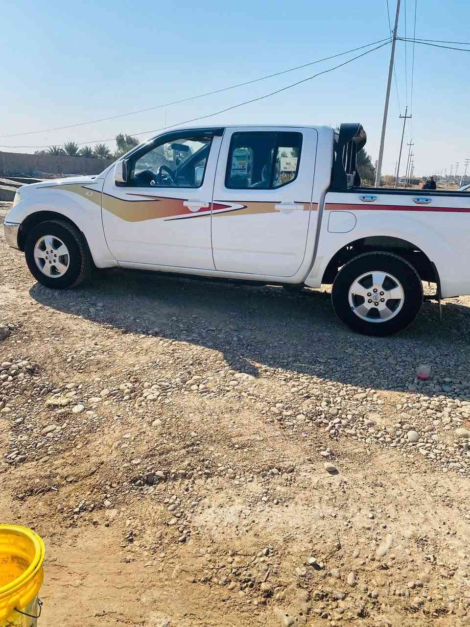 نيفارا موديل 2014كير اوتوماتيك سياره جديده جدا تبريد ثلج صدر جديد تخم تاير مكينه لاصرف ولاتبخير رقم واسط لاماني تحويل ثاني يوم بيه سونار موجود بالمنشور السعر 115$وبيه مجال للشراي مكان السيارة واسط الصويرة الاستفسار ***********واذمراوس حسب القناعه عادي
