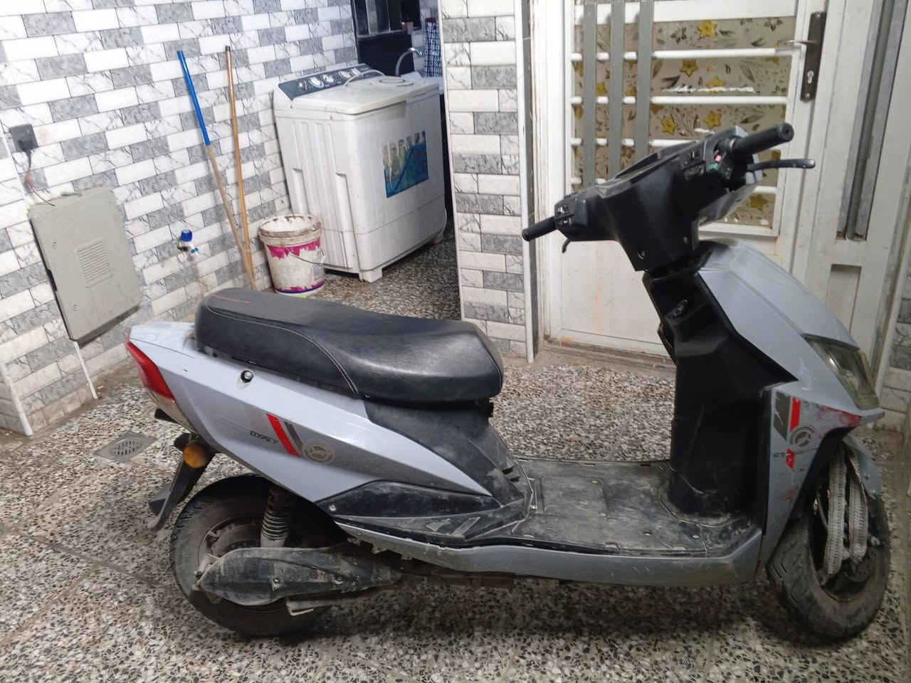 السلام عليكم دراجه شحن ماصار فتره مشتريها 
سعره 500قفل مكاني بغداد الهاتف ***********
