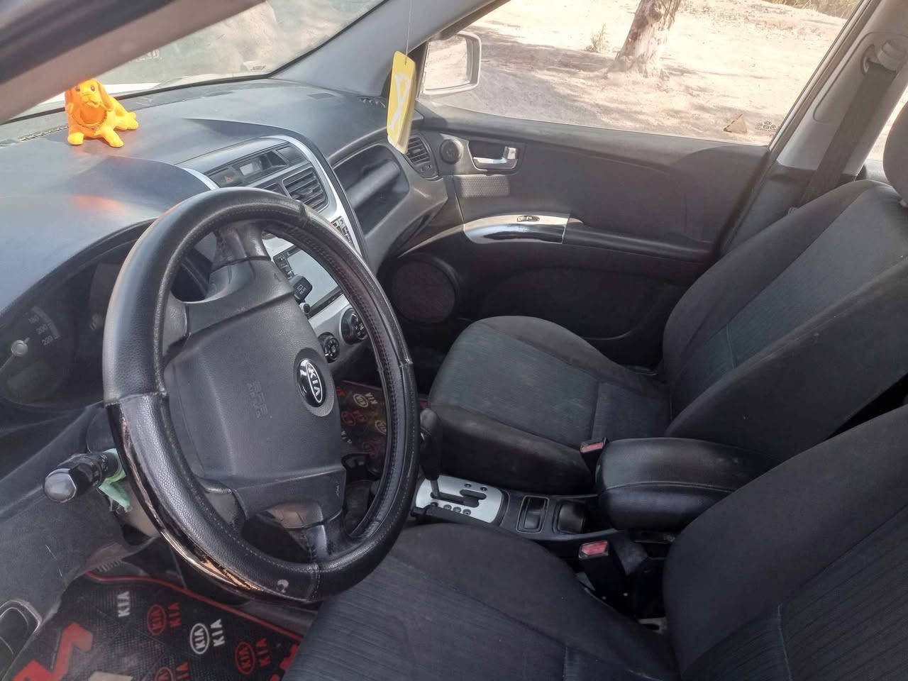 السلام عليكم سبورتج 2010 للبيع السياره نظيفه مكينه كير مكفولات السعر 120ورقه وبيه مجال مكاني بغداد بسمايه للاستفسار الاتصال *********** بغداد, العراق
