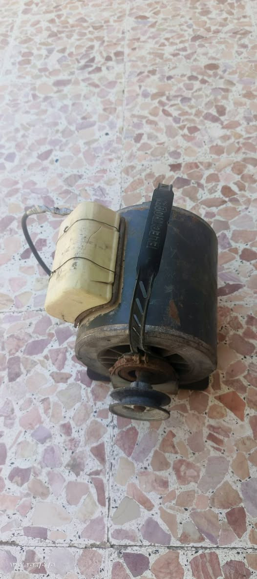 ماطور مبرده للبيع بسعر مناسب سرعتين شغال 35الف وبي مجال مكان يارمجه الشرقيه الثالثه يم مدرسه الكويت التاسعه 
*********** موصل, نينوى
