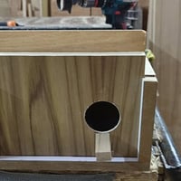 متوفر بيوت طيور الحب عدد 25  + قفص الارتفاع 120×80 للاستفسار الاتصال 0...