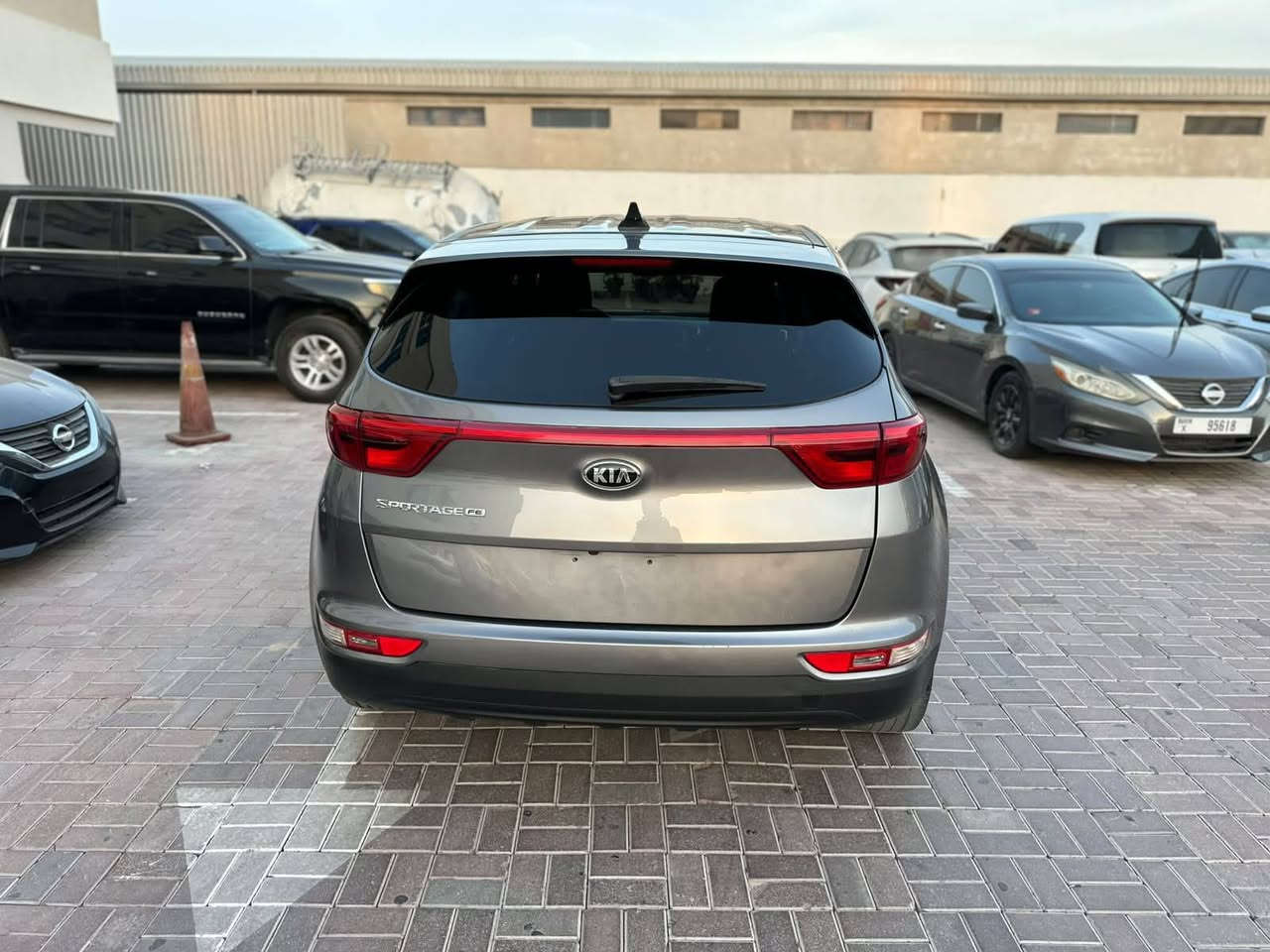 كيا سبورتج V4 2.4L 2018
192000 mails 
وارد أمريكا 🇺🇸 كلين تايتل أوراق جمارك 
تواجد الإمارات 🇦🇪 دبي 
تواصل الي عنده كتاب ظباط 
السعر نهائي بارضه 6800 دولار 💵 
68 ورقه 
تواصل 00971506797554


**إذا كنت صاحب هذا الإعلان وتريد حذفه لأي سبب، رجاءا أرسل رسالة إلى الدعم الفني**