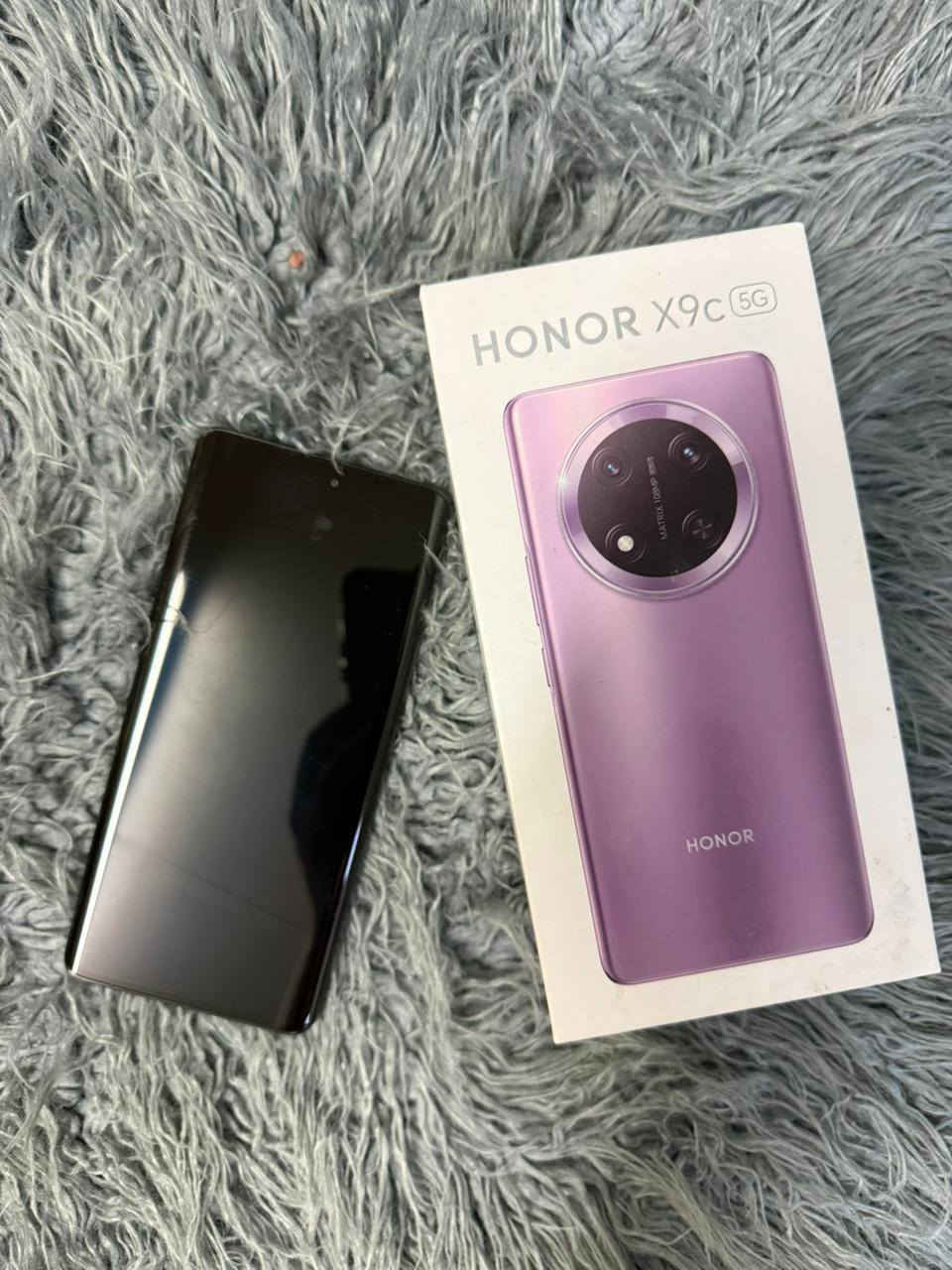 السلام عليكم
للبيع
- تلفون X9C
-ذاكرة 265 استعمال قليل جدا غراضة كاملة
-ذكاء اصطناعي وخاصية اخفاء الاشياء الزائدة من الصور - كاميرا 4K
-بطارية 6000 مل


**إذا كنت صاحب هذا الإعلان وتريد حذفه لأي سبب، رجاءا أرسل رسالة إلى الدعم الفني**