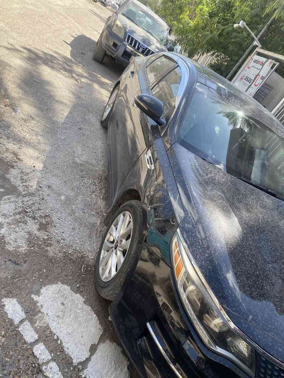 السلام عليكم كيا اوبتما امريكي موديل ٢٠١٦ فول EX محرك ٢٤٠٠ بيها جاملغ امامي وجاملغين خلفيات 
بدون شواصي السعر الاتصال بهذا الرقم ***********
