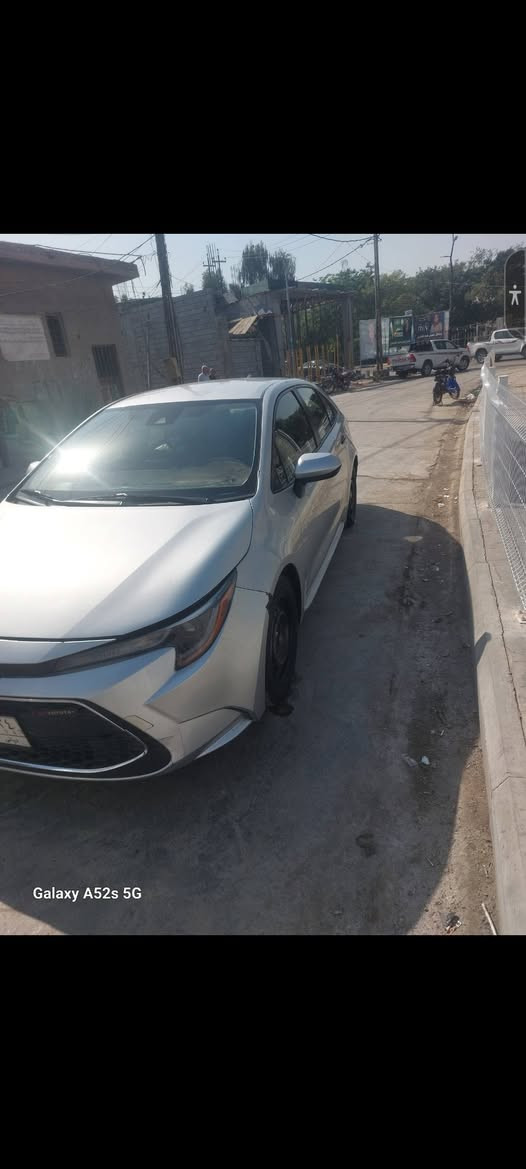 السلام عليكم 
تيوتا كورلا 2023 Le رصاصي ماشية 63 قابل للزيادة محرك 2000 رادار حجر بيئة بلادي لايت زينون عالي ناصي هندبريك بصمة تحكم ستيرن 
شاشة كبيرة مانع انزلاق نظام اوتو  هولد و نظام ايكو اقتصادي تخم تاير جديد ضررها طخة خفيفة ب البنيد وبصندوق ومبدلات السيارة بدووون ايرباك وبدون قطرة صبغ والي ماتعجبة السيارة انشاء الله يلكة الاحسن منها للاستفسار ***********
