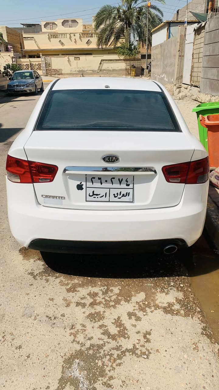 السلام عليكم
سيراتو 12. فتحه مري شفط

السياره بيه هاي الطخه ابيع ؏ وضعها 

ابيعلك احزام 

بيه اثر سقيفه بس ضرر خفيف موضح بالصور 

كير محرك مكفولات

السعر 79 وبيه مجال 

مكاني واسط الصويرة 

اتصل

***********
