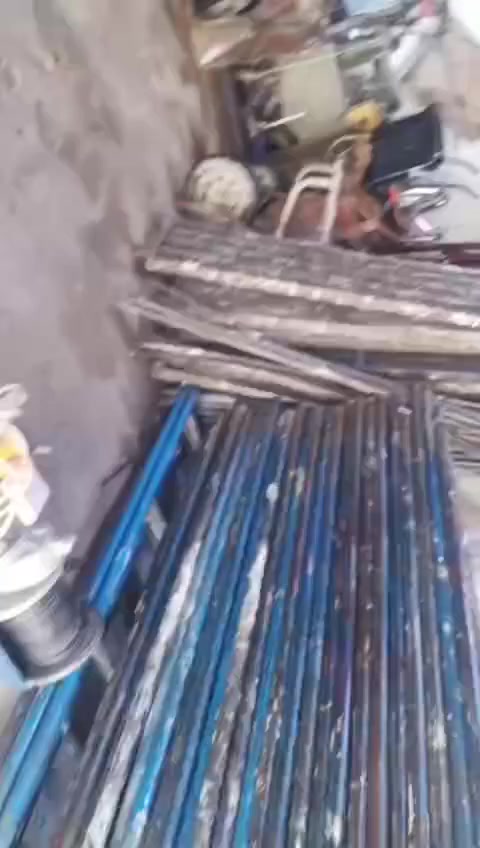 سلام عليكم مره خصت صاحب الكروب أقفاص ارتفاع مترين وعرض ٨٠ عدد٢٠ مكان كوت مركز مدينه ابيع شلع ***********
