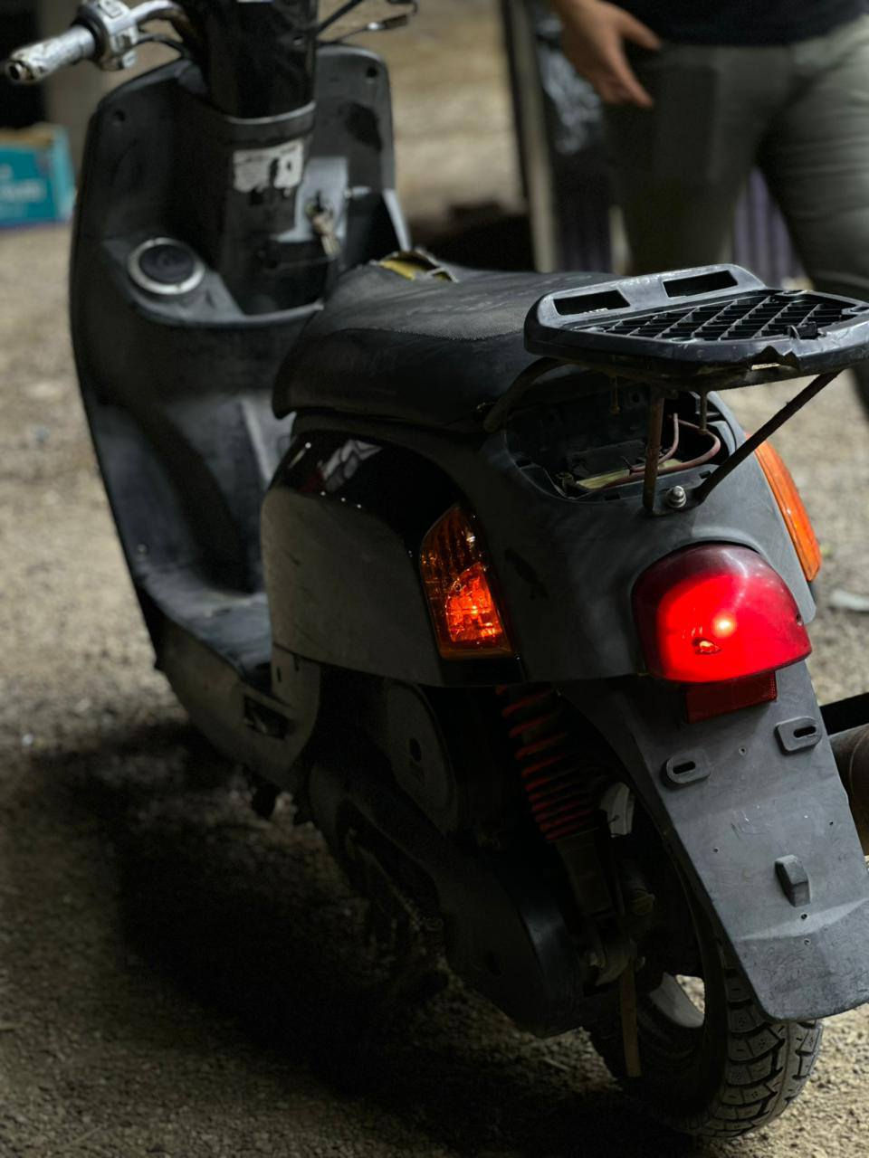 دراجه بوليس للبيع الدراجه ناعمه وحلوه نضيفه بريك يجي وياه واير ويده مال الريم ول سعر خاص ***********7 هاذي رقمي
