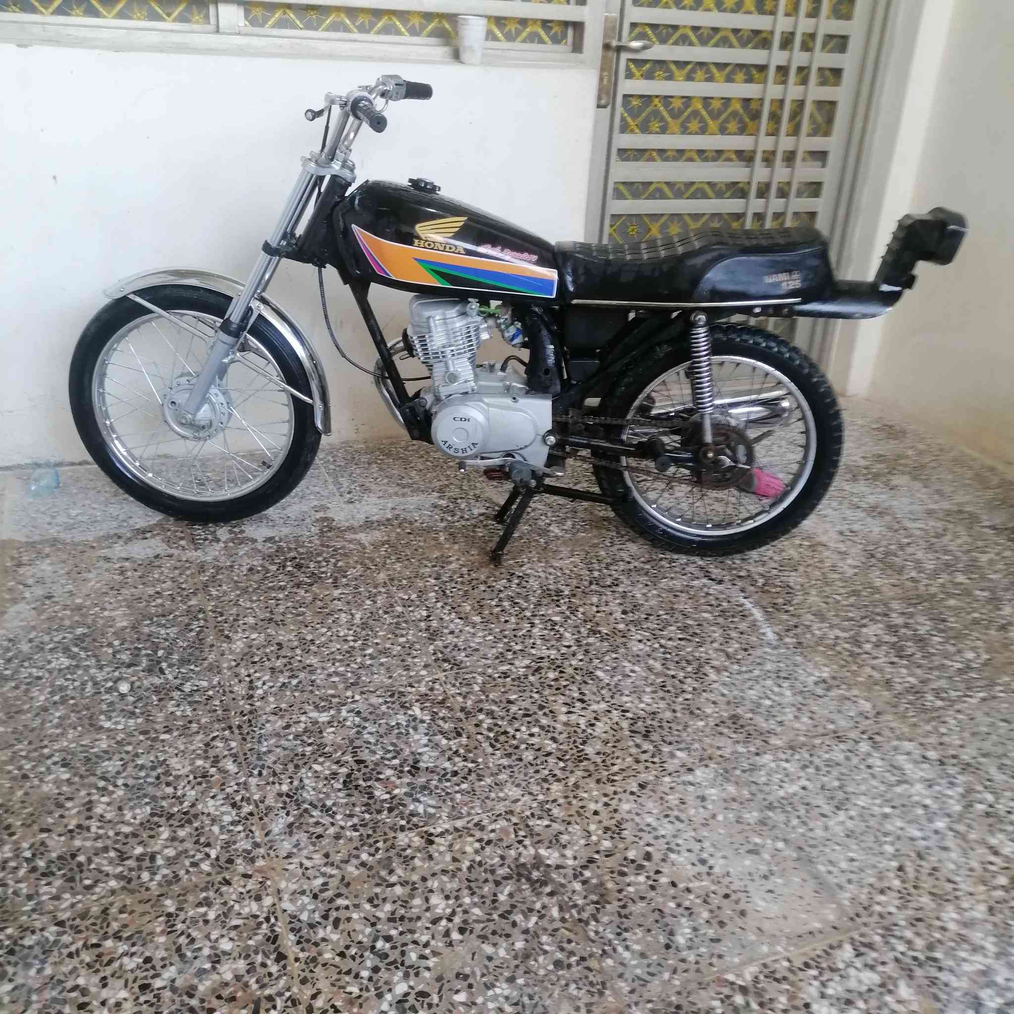 السلام عليكم دراجه ارشه كلك مكينه مفتوحة بوشه وبستم الدراجه فول شلعه ومعدل خير من الله السعر 300 قفل مكاني نجف حي الندأ شارع المكاتب متواجد خاص.. المو شراي لا يتعبني🤍


**إذا كنت صاحب هذا الإعلان وتريد حذفه لأي سبب، رجاءا أرسل رسالة إلى الدعم الفني**